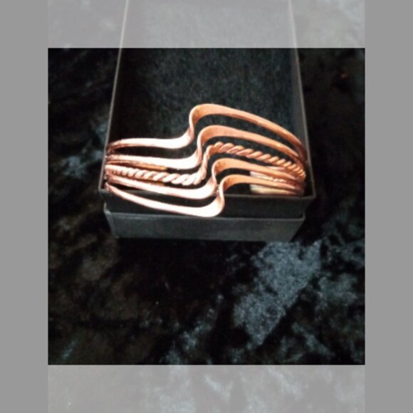 Copper Cuffed Intricate Bracelet Twist and Curve Design - Picture 1 of 4